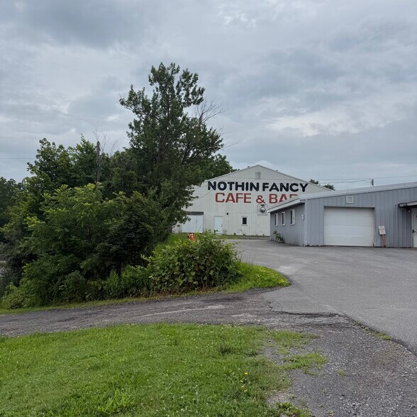 Primary Photo Of 10 Ruth St, Vernon General Retail For Sale