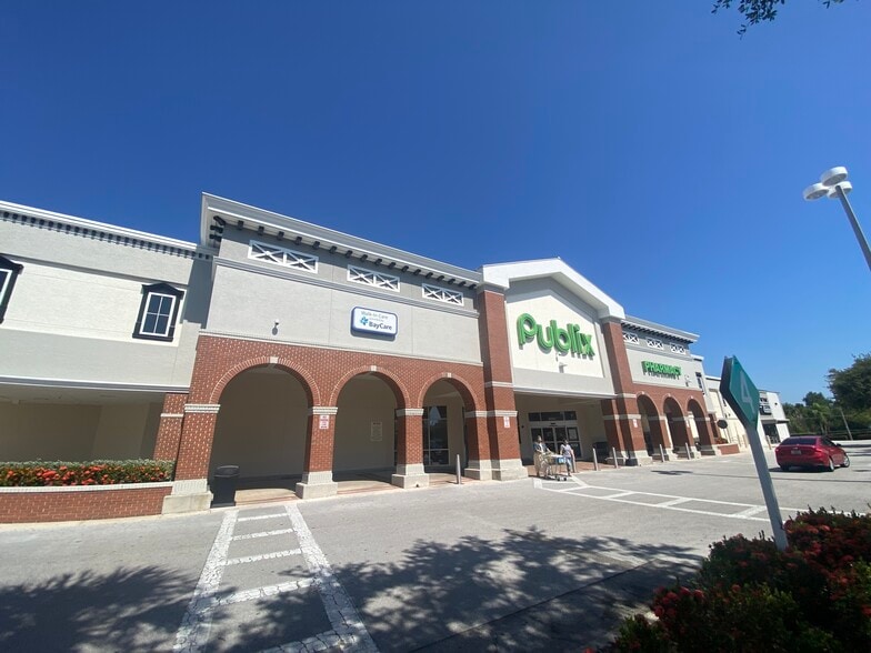 More Photos Of 1395 6th St NW, Winter Haven Unknown For Lease