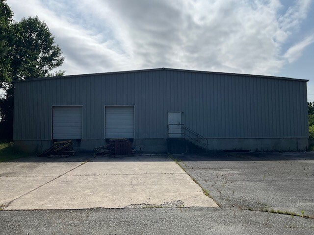 More Photos Of 1913 Alleghany St, High Point Warehouse For Lease