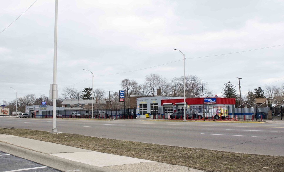 More Photos Of , Detroit General Retail For Sale