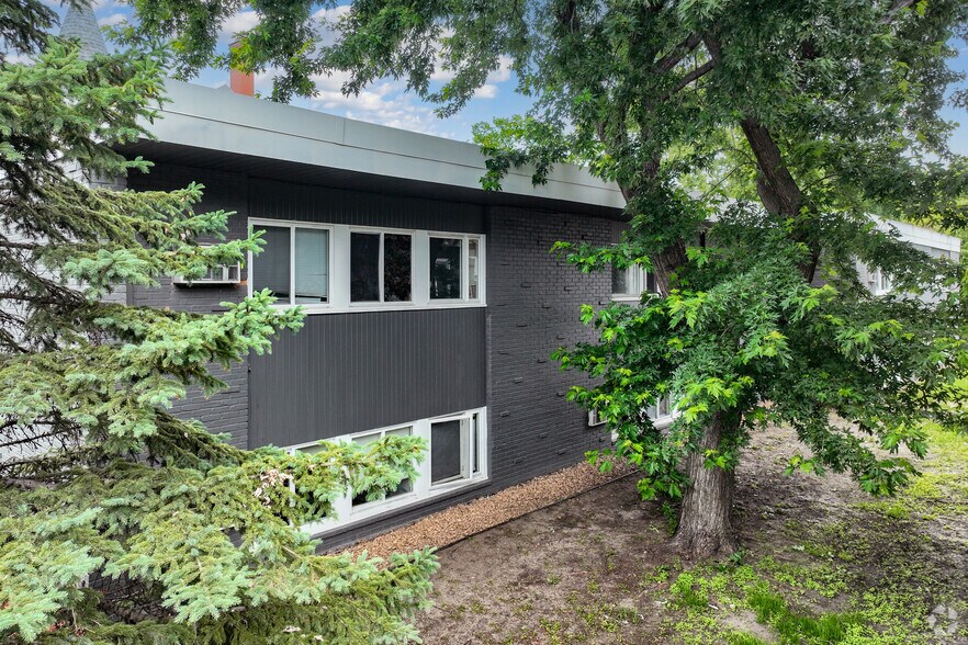 More Photos Of 2205 Bryant Ave S, Minneapolis Apartments For Sale