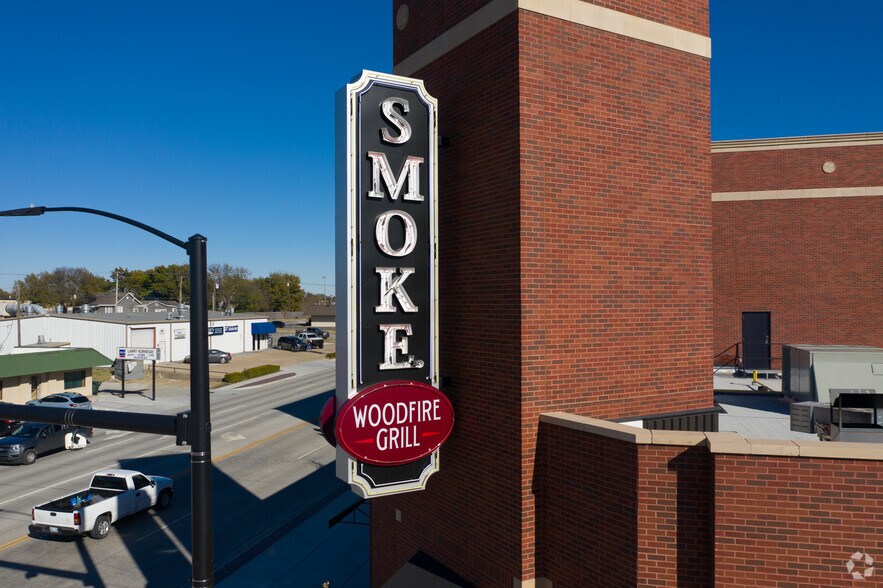 More Photos Of 201 S Main St, Owasso Apartments For Sale