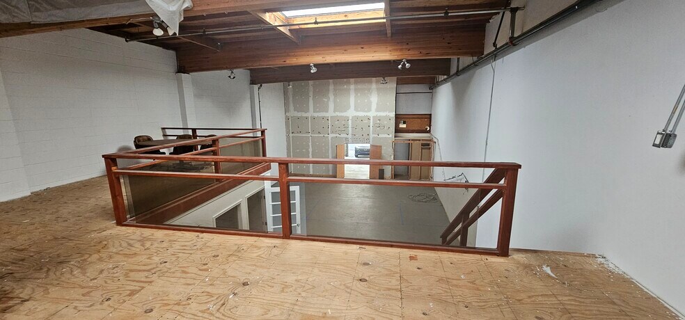 More Photos Of 457 Mariposa St, San Francisco Warehouse For Lease