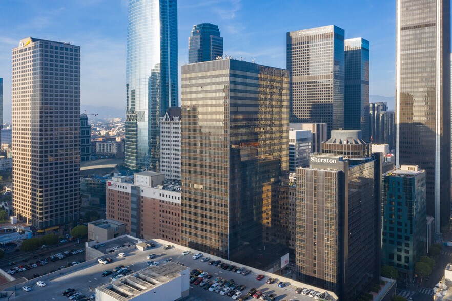 More Photos Of 700 S Flower St, Los Angeles Office For Lease