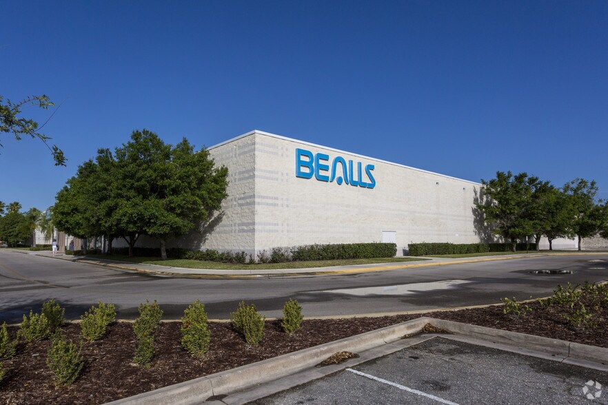 Primary Photo Of 1441 Tamiami Trl, Port Charlotte Department Store For Sale