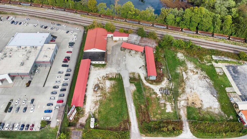 More Photos Of 3571 Winchester Ave, Ashland Freestanding For Sale