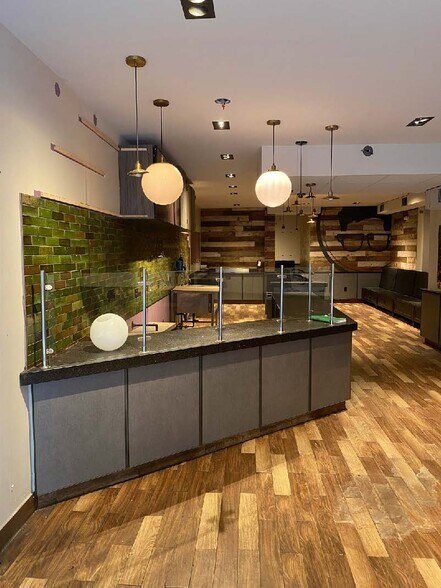 More Photos Of 878 Lexington Ave, New York Apartments For Lease