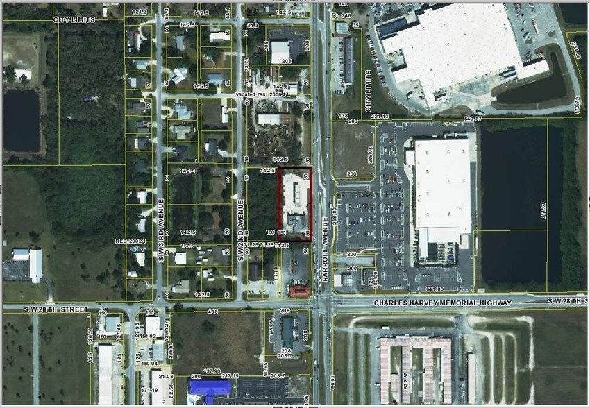 More Photos Of 2605 US Hwy 441 S, Okeechobee Service Station For Lease