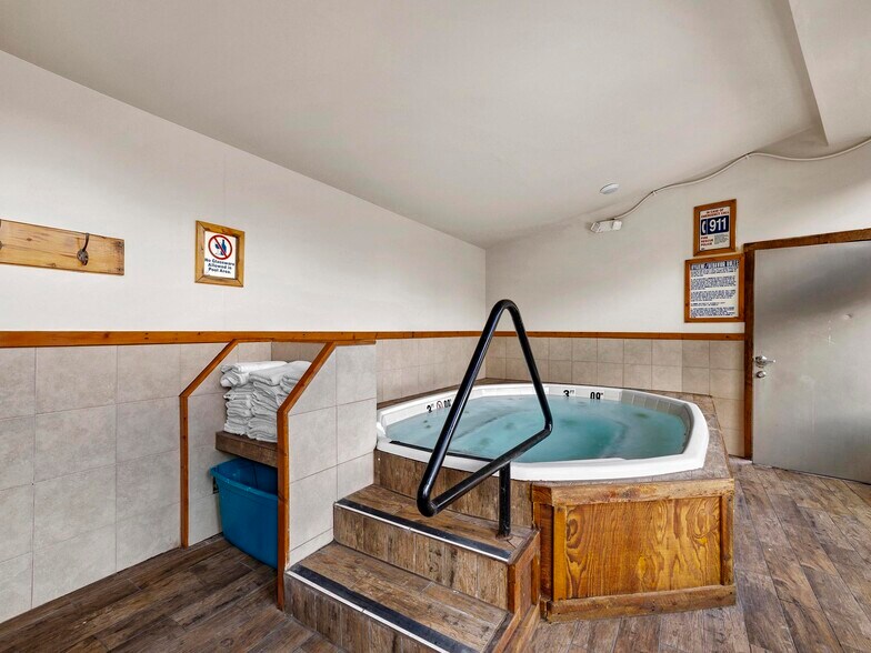 More Photos Of 535 S Main St, Moab Hotel For Sale