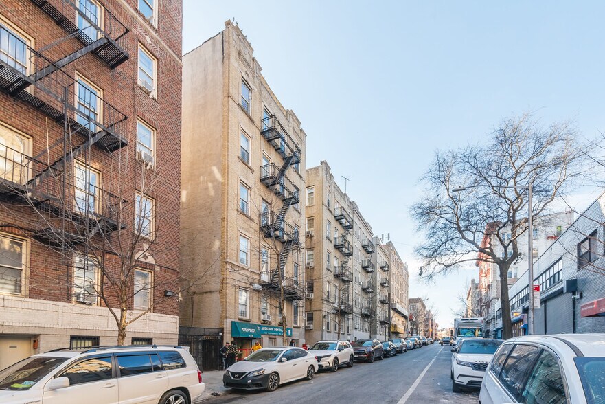 More Photos Of 550 W 180th St, New York Apartments For Sale
