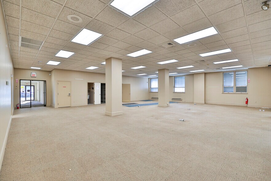 More Photos Of 13-51 River Rd, Fair Lawn General Retail For Sale