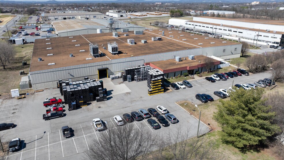 More Photos Of 241 Abc Blvd, Gallatin Manufacturing For Sale