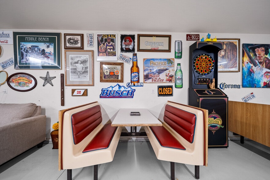 More Photos Of 2089 E White Mountain Blvd, Pinetop Hotel For Sale