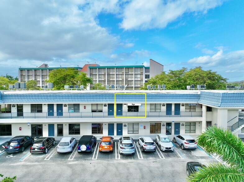 More Photos Of 1897 Palm Beach Lakes Blvd, West Palm Beach Medical For Sale