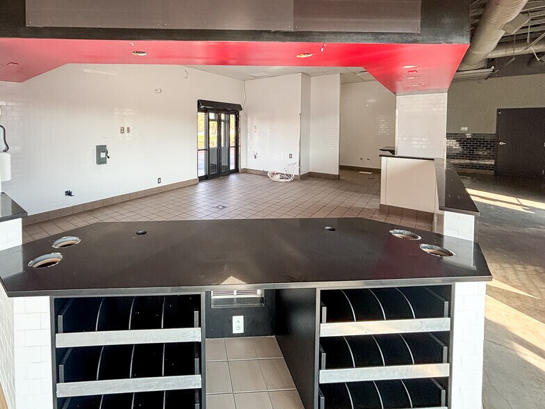 More Photos Of 413 Drive in Ln, Moncks Corner Storefront Retail Office For Lease