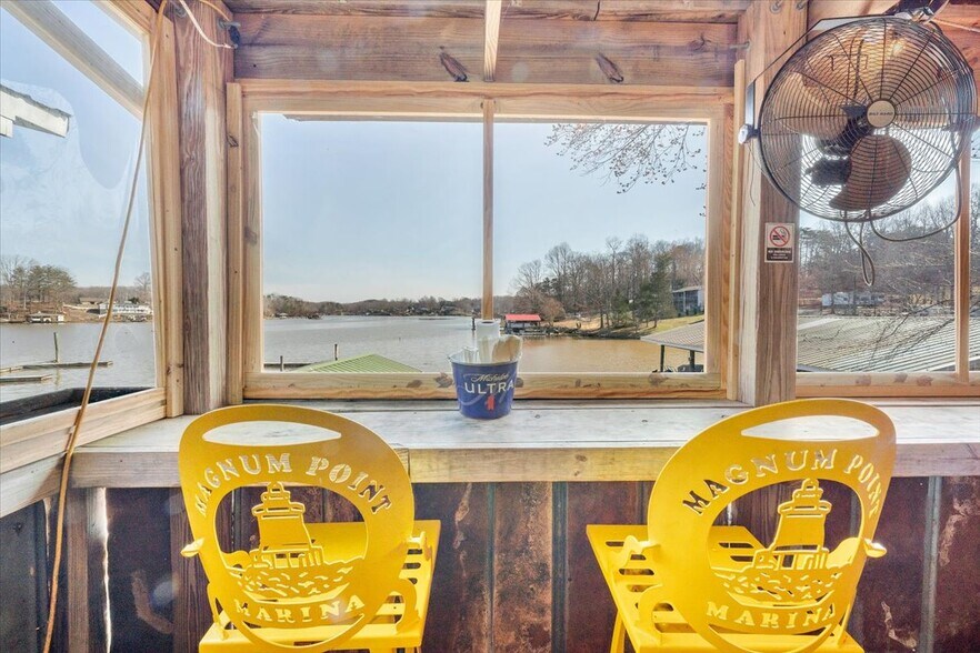 More Photos Of 2200 Old Salem School Rd, Union Hall Marina For Sale