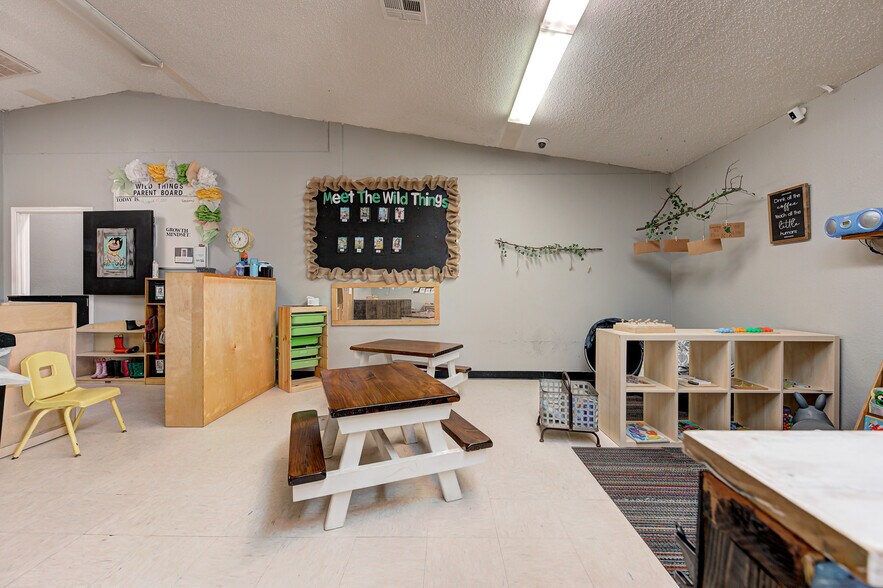 More Photos Of 11801 Southwood Dr, Oklahoma City Daycare Center For Sale