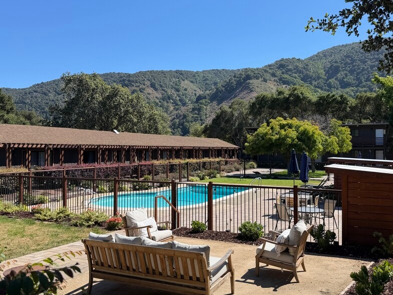 More Photos Of 102 W Carmel Valley Rd, Carmel Valley Hotel For Sale