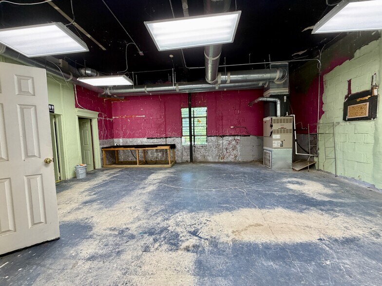 More Photos Of 12471 Veterans Memorial Hwy, Douglasville Specialty For Lease