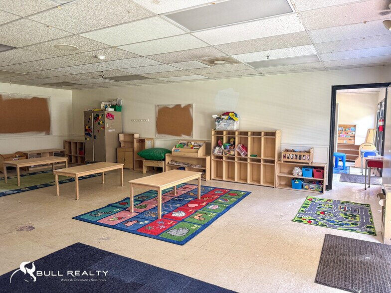 More Photos Of 2721 Highway 138 E, Jonesboro Daycare Center For Lease