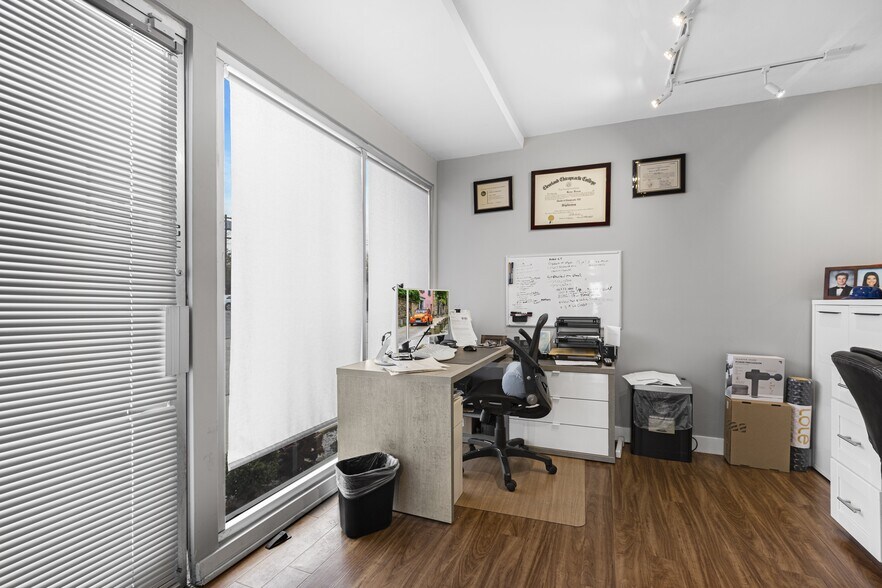 More Photos Of 10738 Riverside Dr, North Hollywood Medical For Lease