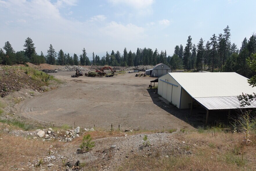 More Photos Of 7902 N Starr Rd, Newman Lake Distribution For Sale