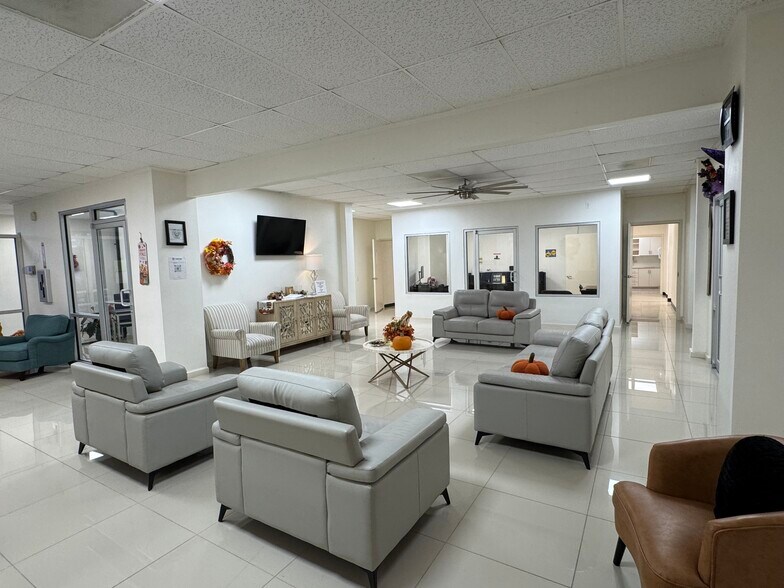 More Photos Of 1024 W Los Ebanos Blvd, Brownsville Medical For Sale