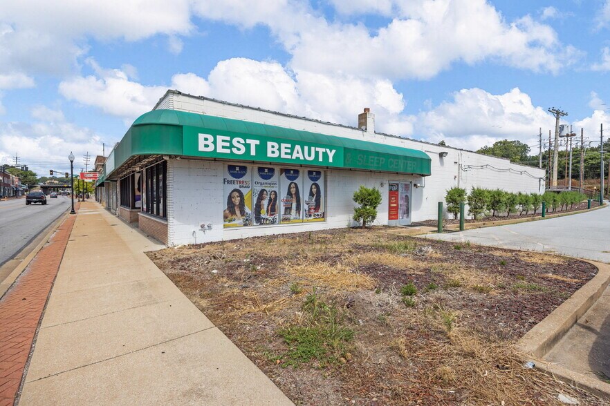 More Photos Of 110 S Florissant Rd, Saint Louis Storefront For Sale