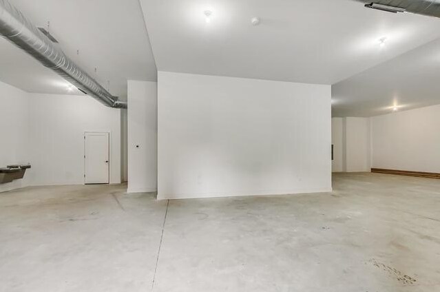 More Photos Of 1321 Western ave, Chicago General Retail For Sale