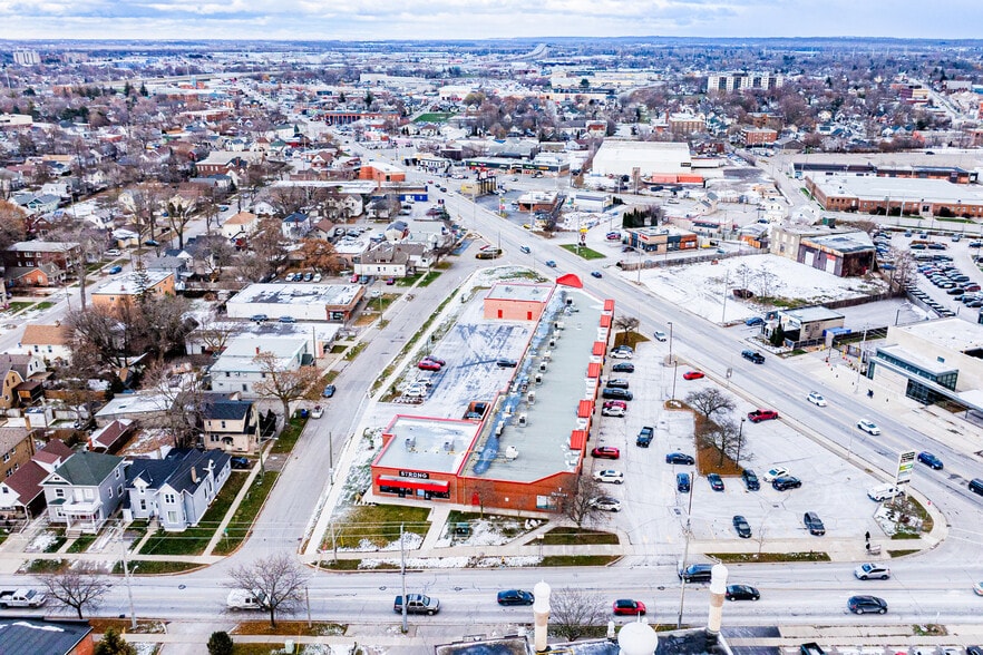 More Photos Of 191 Welland Ave, St Catharines Freestanding For Sale