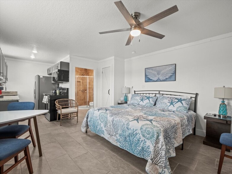 More Photos Of 4291 Shoal Line Blvd, Spring Hill Hotel For Sale