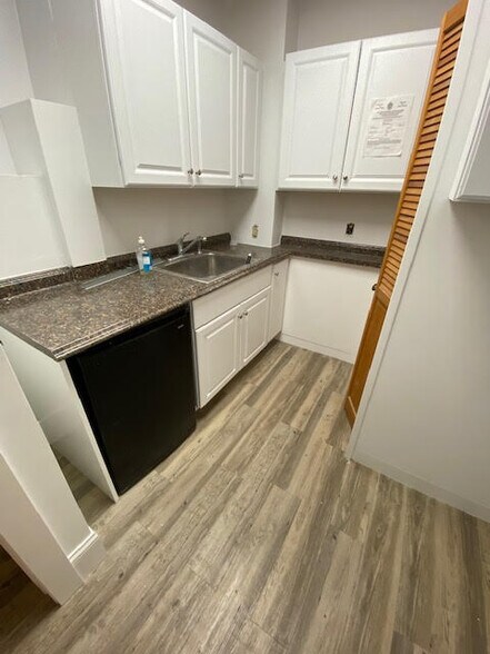 More Photos Of 229-235 Harvard St, Brookline Loft Creative Space For Lease