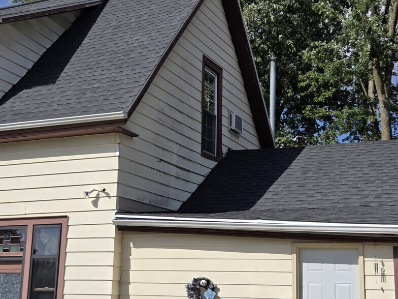 More Photos Of 510 S Jefferson Way, Indianola Multifamily For Sale