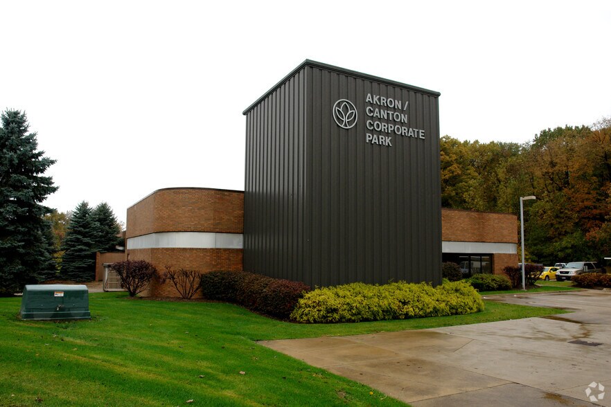 More Photos Of 3575 Forest Lake, Uniontown Flex For Lease