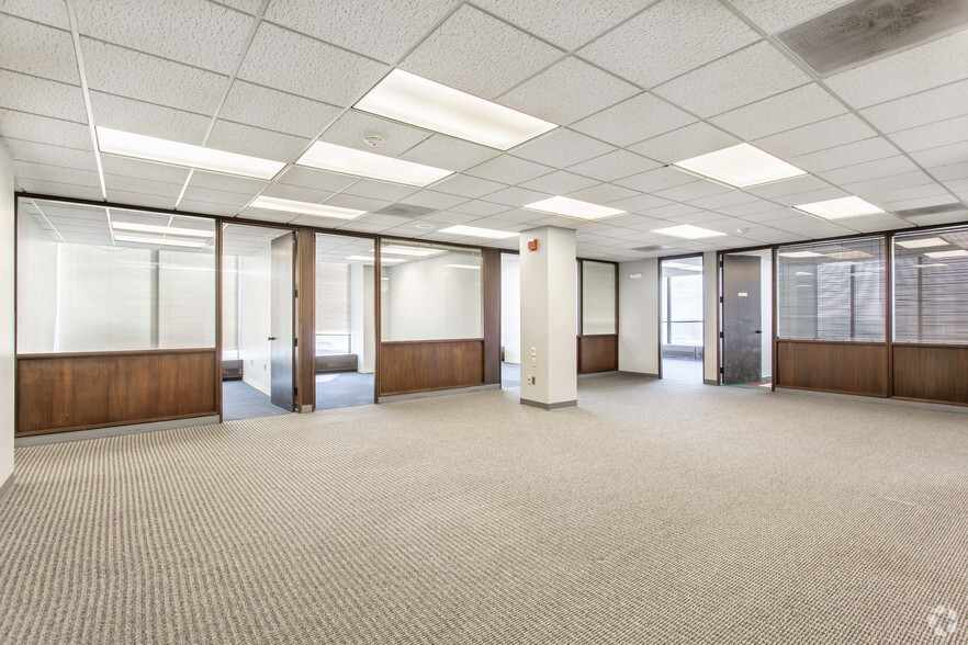 Photo of 21st Floor Ste 2100