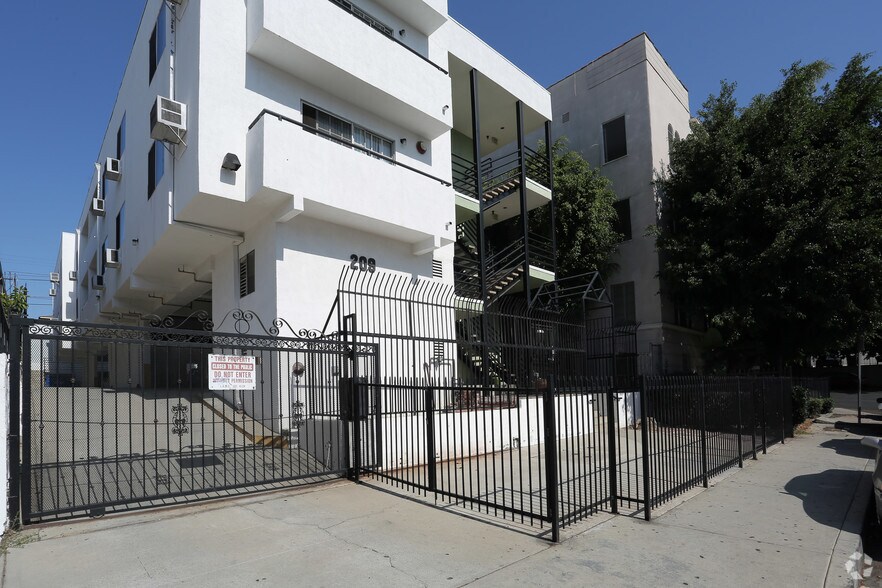 More Photos Of 209 S Alexandria Ave, Los Angeles Apartments For Sale