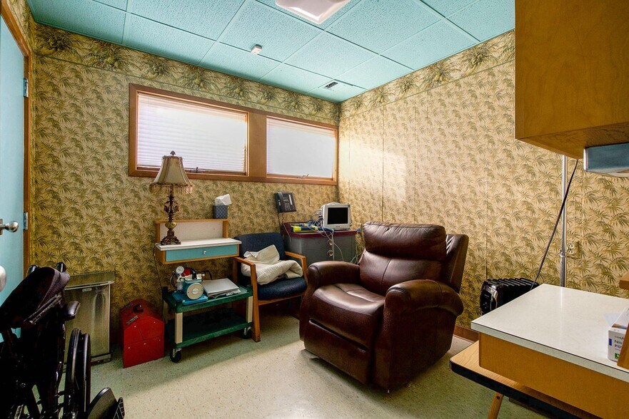 More Photos Of 1514 4th St, Jackson Healthcare For Sale