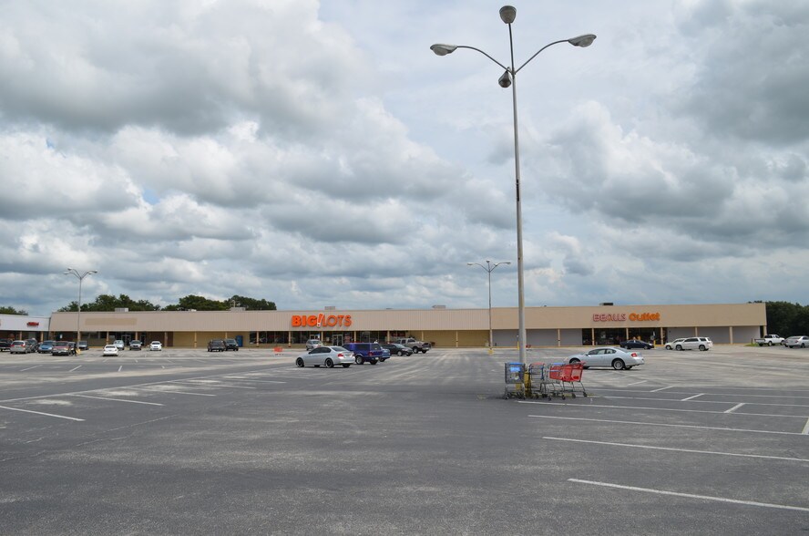 More Photos Of 12810-12876 US Highway 301, Dade City Unknown For Lease