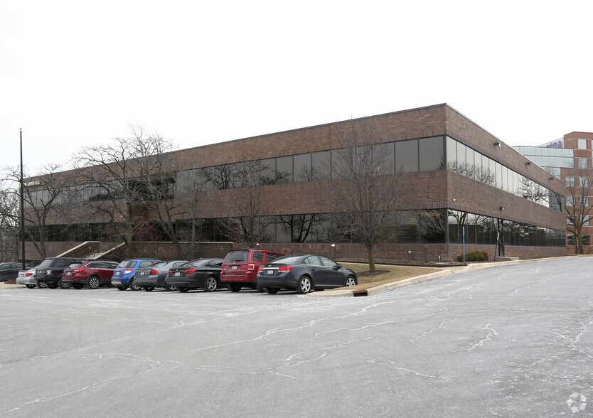 More Photos Of 1001 W 31st St, Downers Grove Office For Sale
