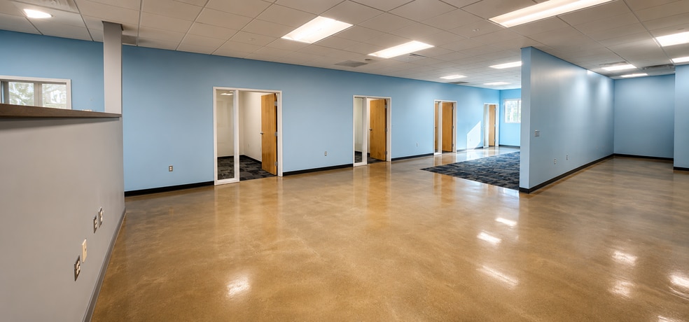 More Photos Of 1020 New River Pky, Fallon Medical For Lease