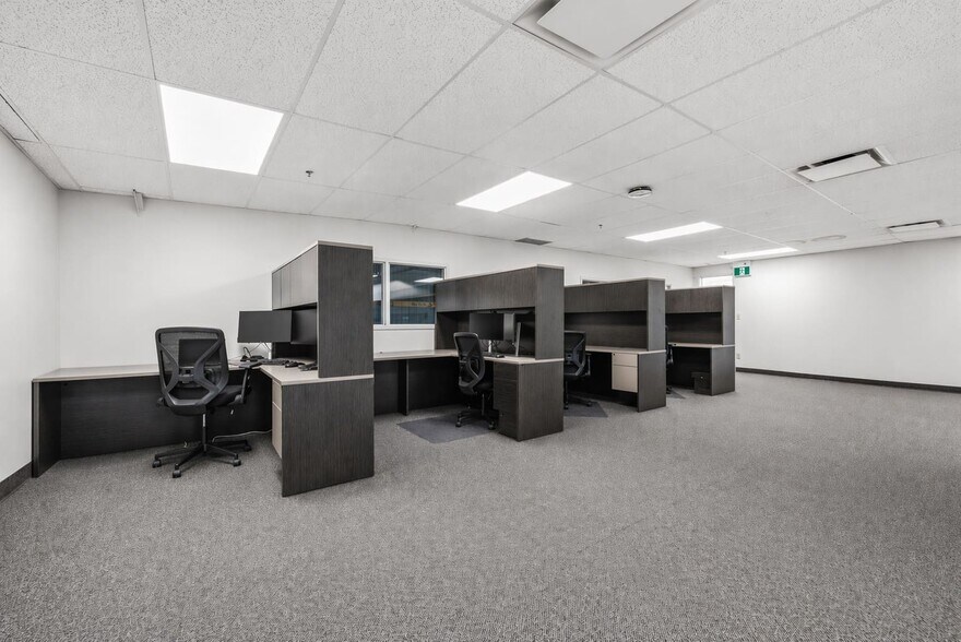 More Photos Of 69 Earl Martin Dr, Woolwich Industrial For Sale