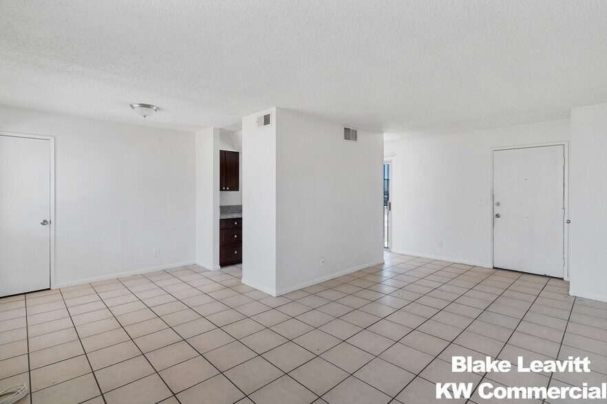 More Photos Of 3639 Kolendo Ct, Las Vegas Apartments For Sale