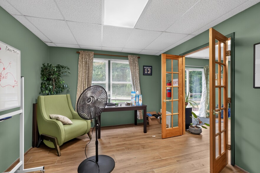 More Photos Of 13 Beaver St, Hulmeville Swimming Pool For Sale