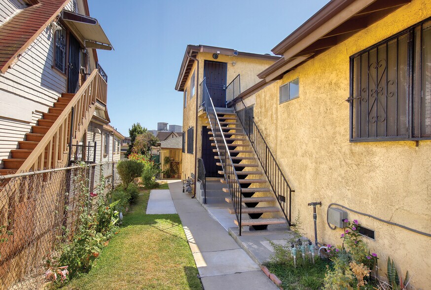 More Photos Of 1612 Pennsylvania Ave, Los Angeles Multifamily For Sale