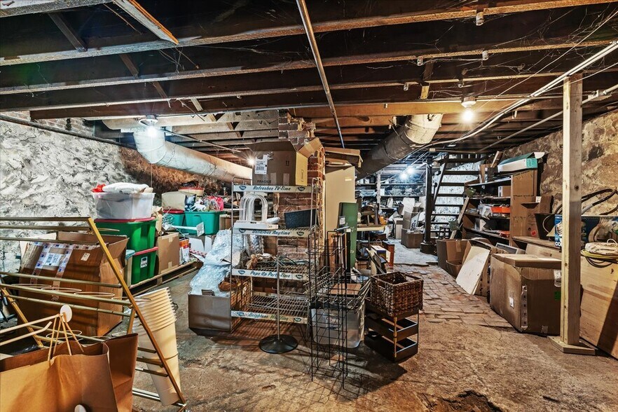 More Photos Of 104 S Leroy St, Fenton Storefront Retail Residential For Sale