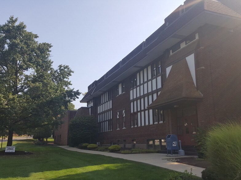 More Photos Of 4701 Baptist Rd, Pittsburgh Office For Lease