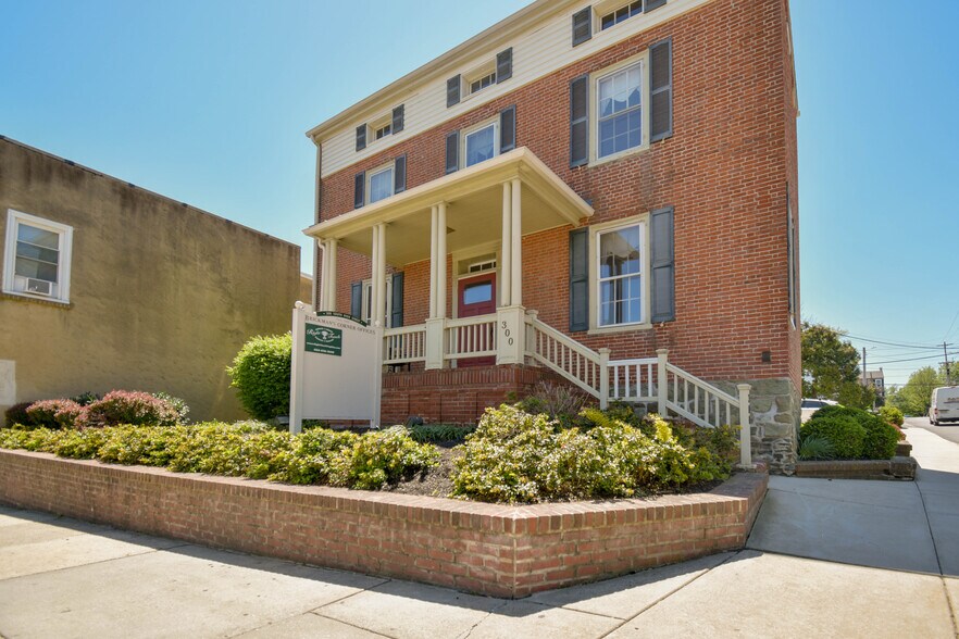More Photos Of 300 S High St, West Chester Office For Sale