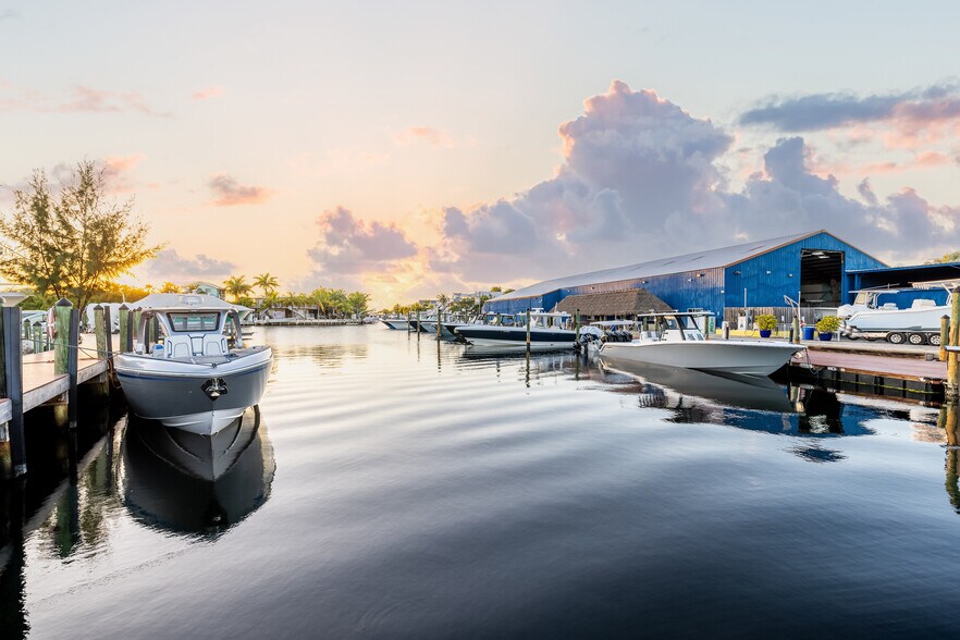 More Photos Of 90400 Overseas Hwy, Tavernier Marina For Sale