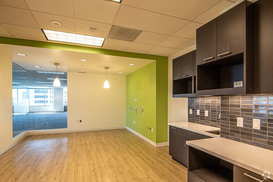 Photo of 10th Floor Ste 1000