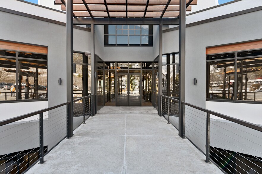 More Photos Of 6440 S Wasatch Blvd, Salt Lake City Office For Lease